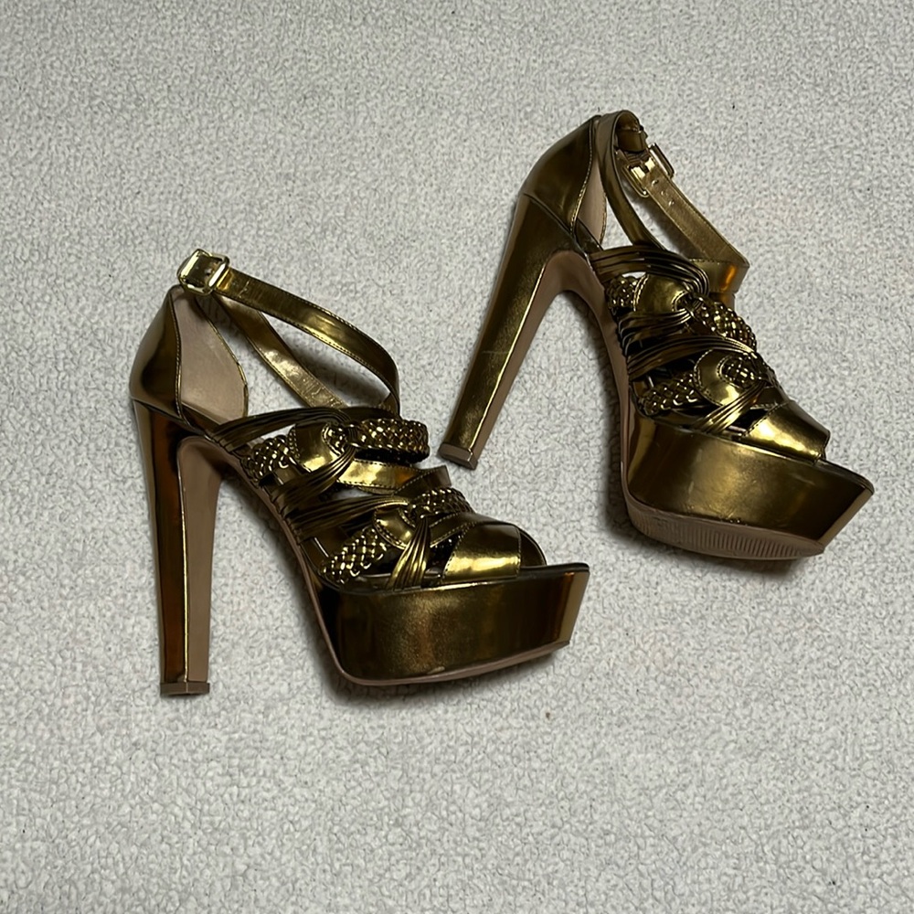 Jessica Simpson Womens Gold Metallic Platform High Heels